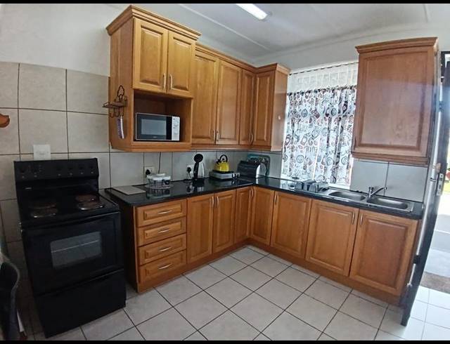 2 BEDROOM APARTMENT FOR SALE IN MANABA BEACH